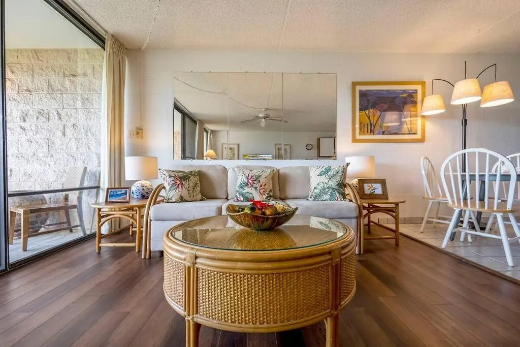 Kihei Alii Kai D207- Ocean View, Walk To Shops, Dining, And Kam I Beach